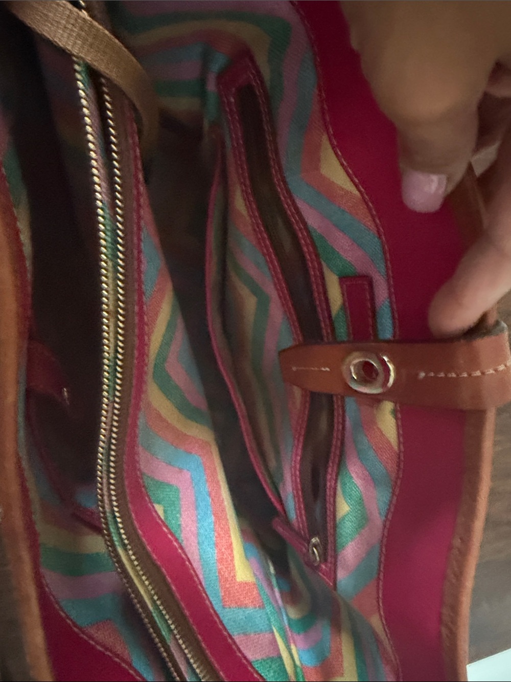 Vintage Dooney & Bourke Navy Tote with Tan Trim and Pink Interior - Picture 3 of 10